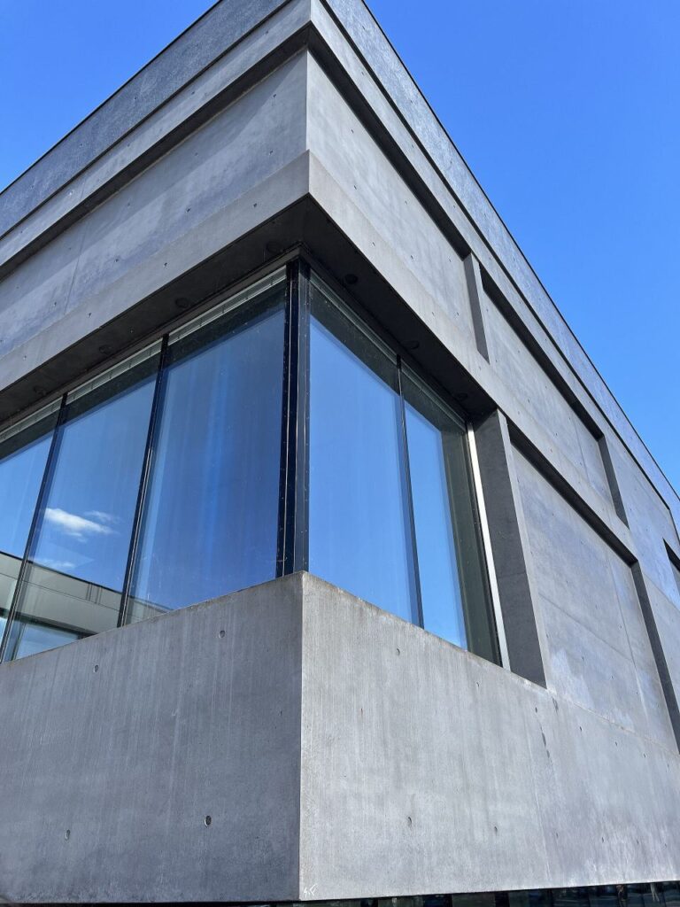 Πρόσοψη του Sprengel Museum στο Αννόβερο.