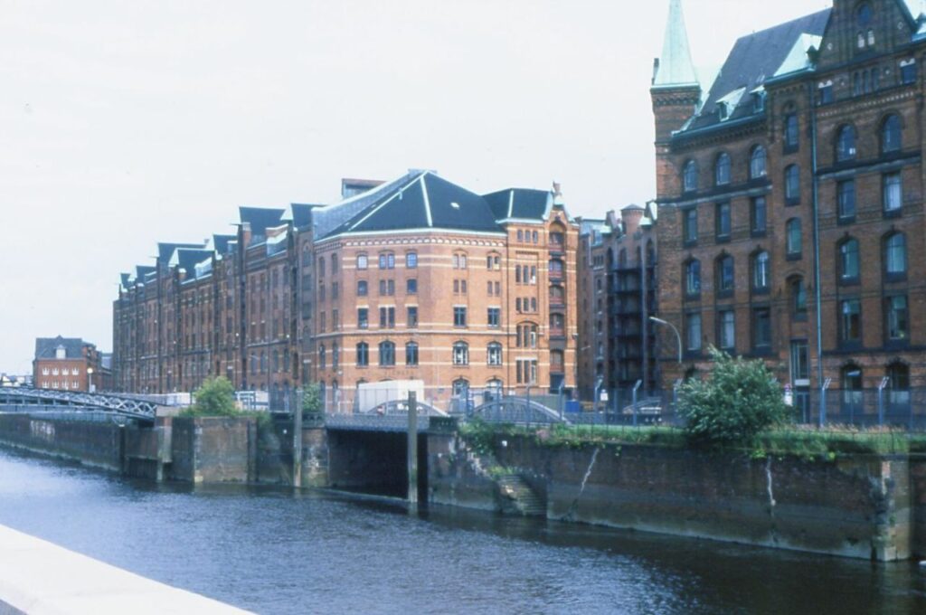 Η ιστορική Speicherstadt του Αμβούργου.