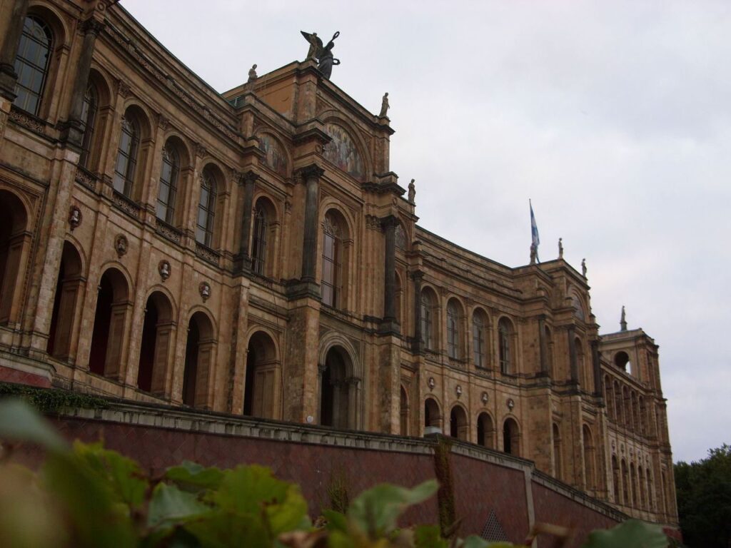 Το Maximilianeum, έδρα του Βαυαρικού Κοινοβουλίου στο Μόναχο.
